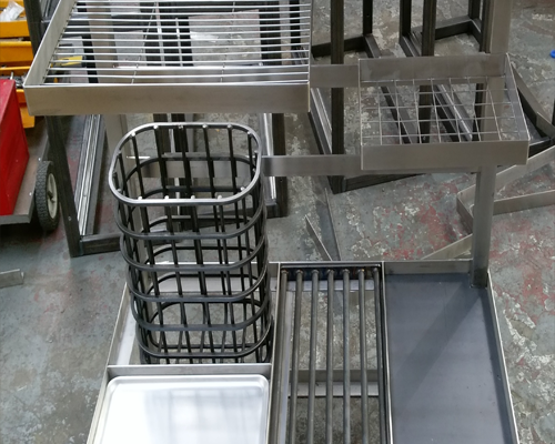 Hammer-&-Tongs-5